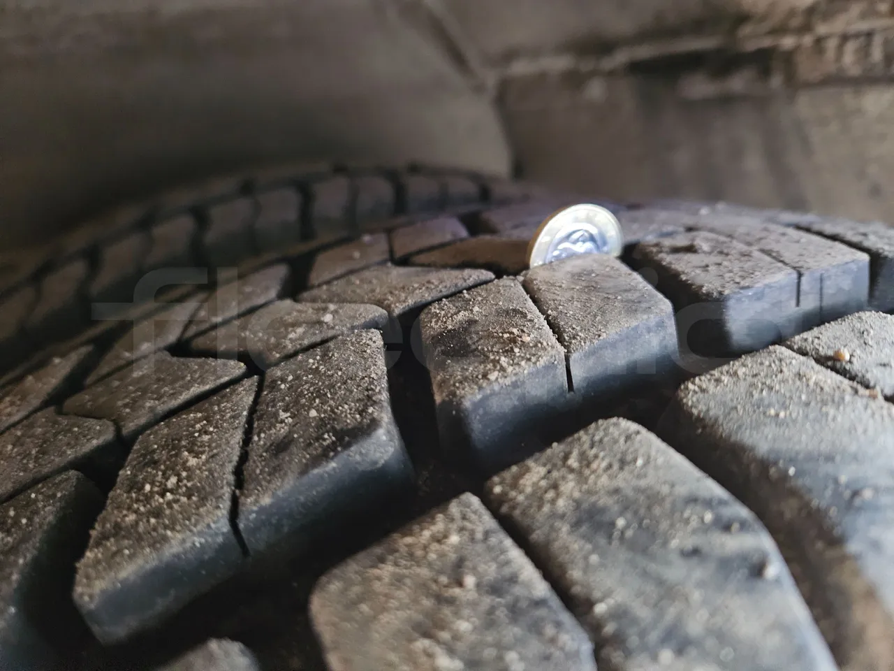 Man TEZELLER Teztiger T35 - Euro 4 - 132 kW -9.02 mt - tread condition second axle tires right