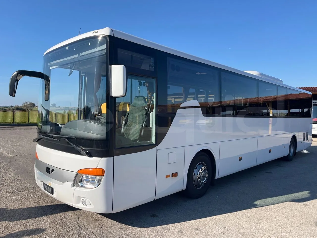 Setra S416 UL Business - Euro6 - 260kW - 12.7mt - 3/4 front left