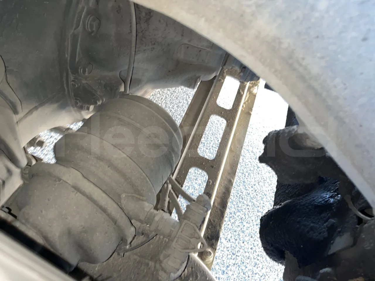 Setra S416 UL Business - Euro6 - 260kW - 12.7mt - axle 2 caliper brakes left