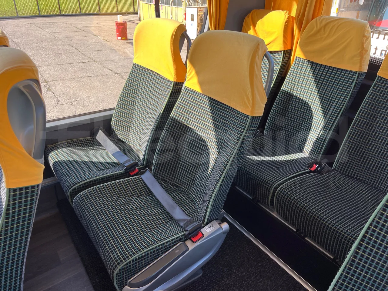 Setra S416 UL Business - Euro6 - 260kW - 12.7mt - central seat safety belt