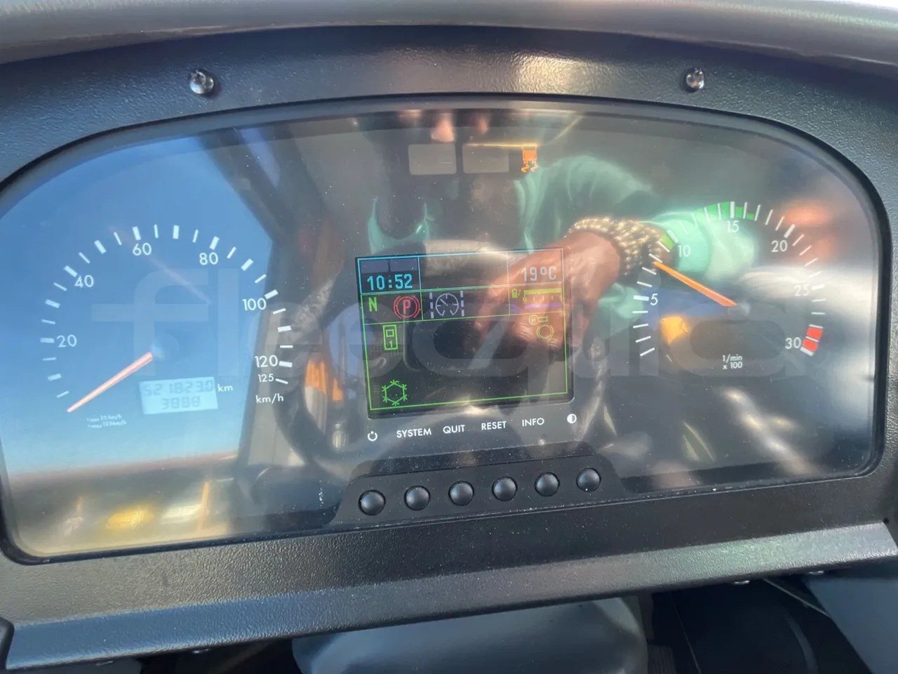 Setra S416 UL Business - Euro6 - 260kW - 12.7mt - dashboard lights on