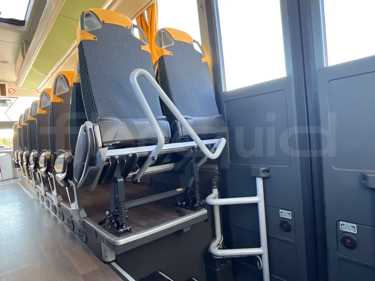 Setra S416 UL Business - Euro6 - 260kW - 12.7mt - folding seat photo