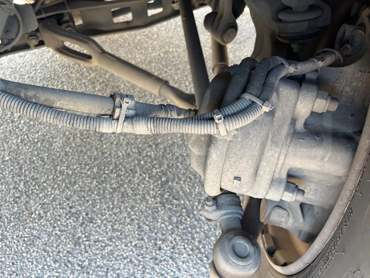 Setra S416 UL Business - Euro6 - 260kW - 12.7mt - front brake calipers right