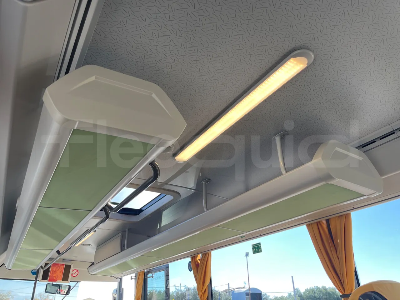 Setra S416 UL Business - Euro6 - 260kW - 12.7mt - roof hatch 3