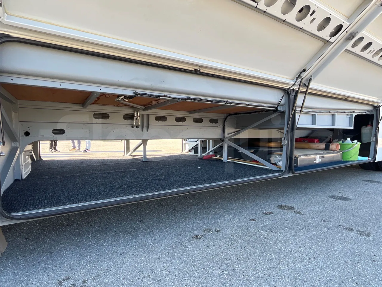 Setra S416 UL Business - Euro6 - 260kW - 12.7mt - internal frame rust check