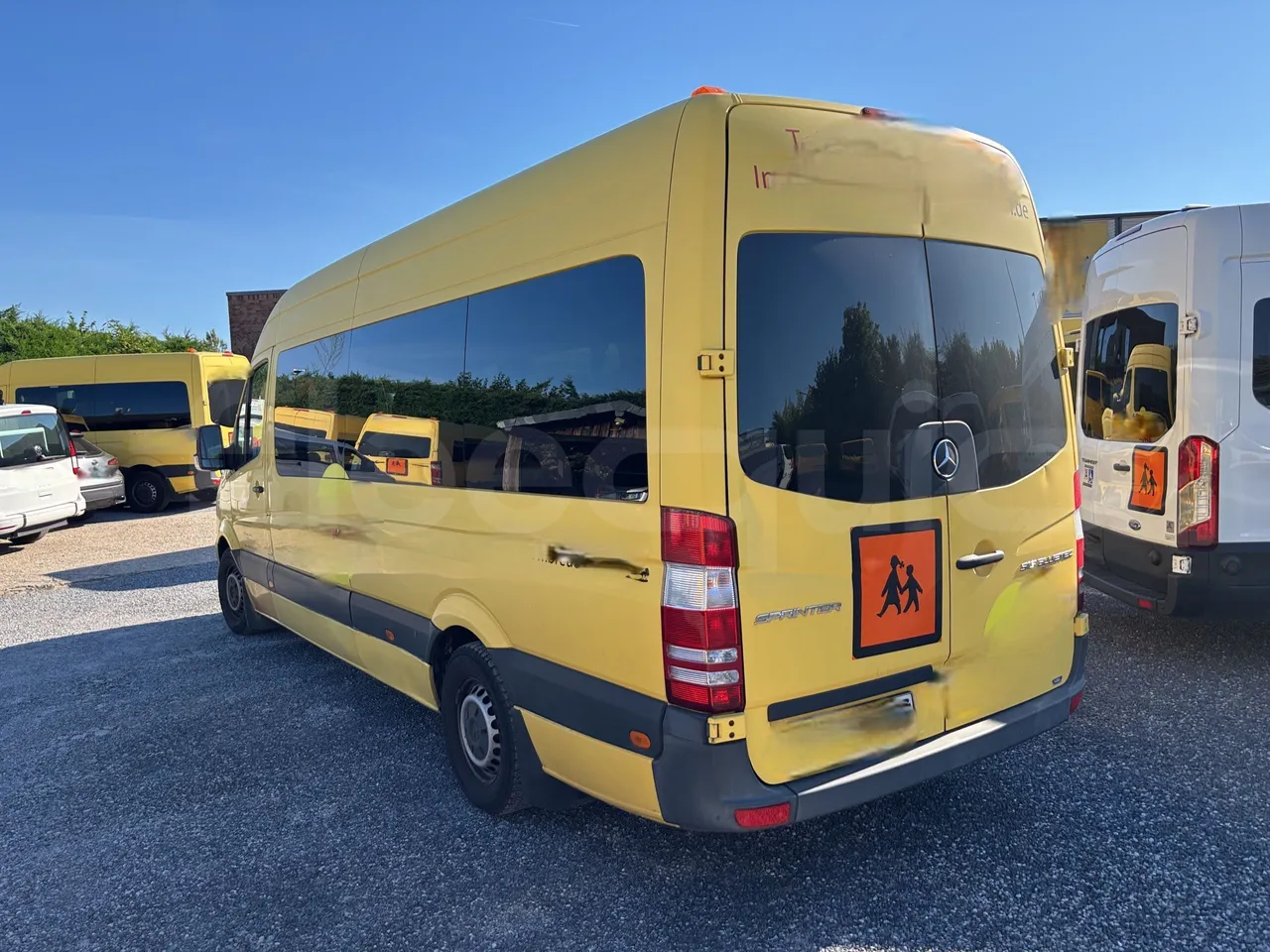 Mercedes-Benz Sprinter - 3/4 Rear Left Side