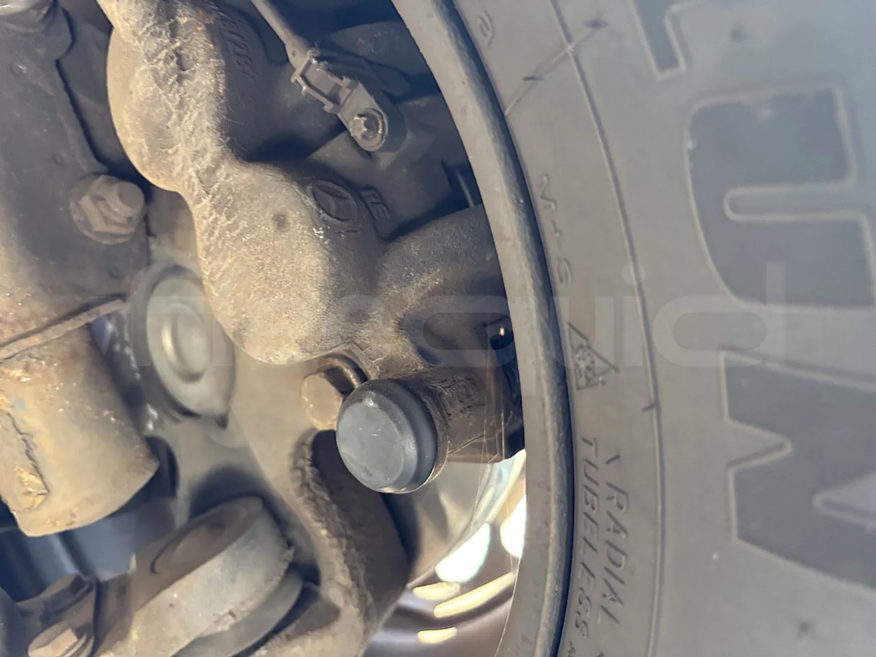Mercedes-Benz Sprinter - First Axle Brake Calipers Left Side