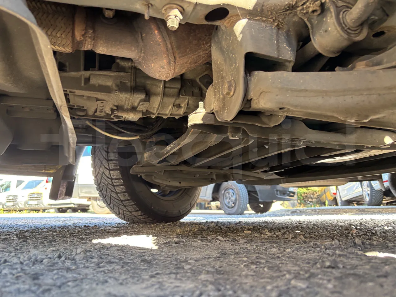 Mercedes-Benz Sprinter - First Axle Left Side