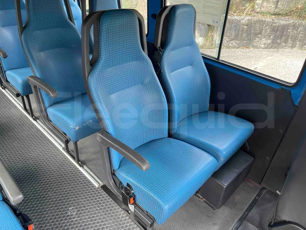 Iveco A45E12 A45E12 - Euro 2 - 90 kW - 6.860 mt - single seat detail