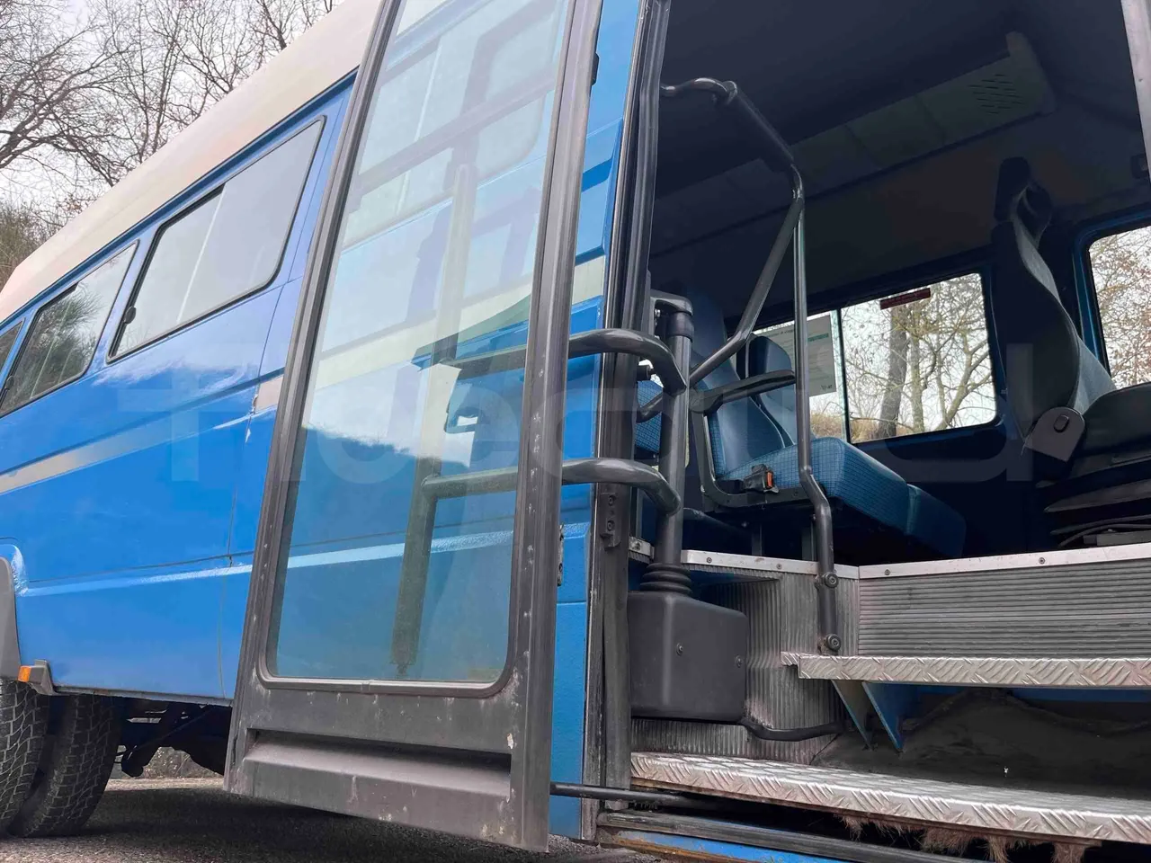 Iveco A45E12 A45E12 - Euro 2 - 90 kW - 6.860 mt - door mechanism photo