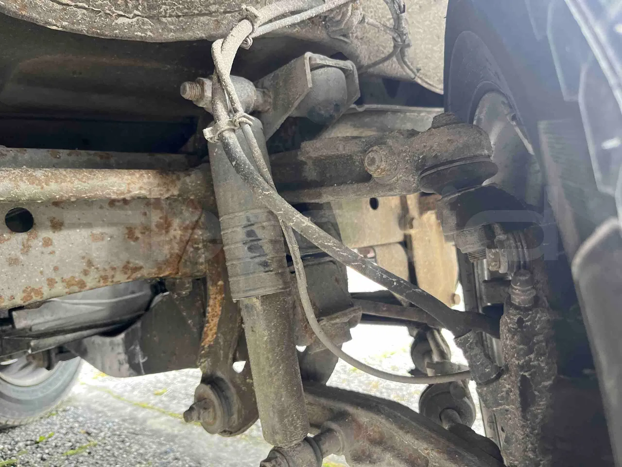 Iveco A45E12 A45E12 - Euro 2 - 90 kW - 6.860 mt - front shock absorbers right