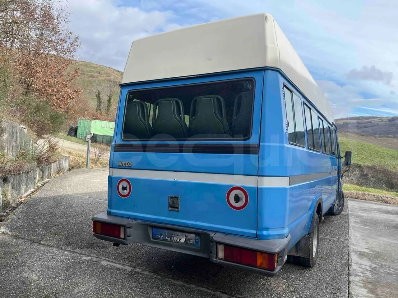 Iveco A45E12 A45E12 - Euro 2 - 90 kW - 6.860 mt - rear hatch closed