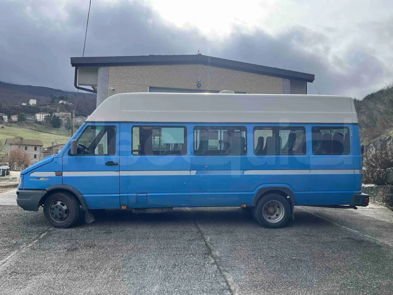 Iveco A45E12 A45E12 - Euro 2 - 90 kW - 6.860 mt - left side photo