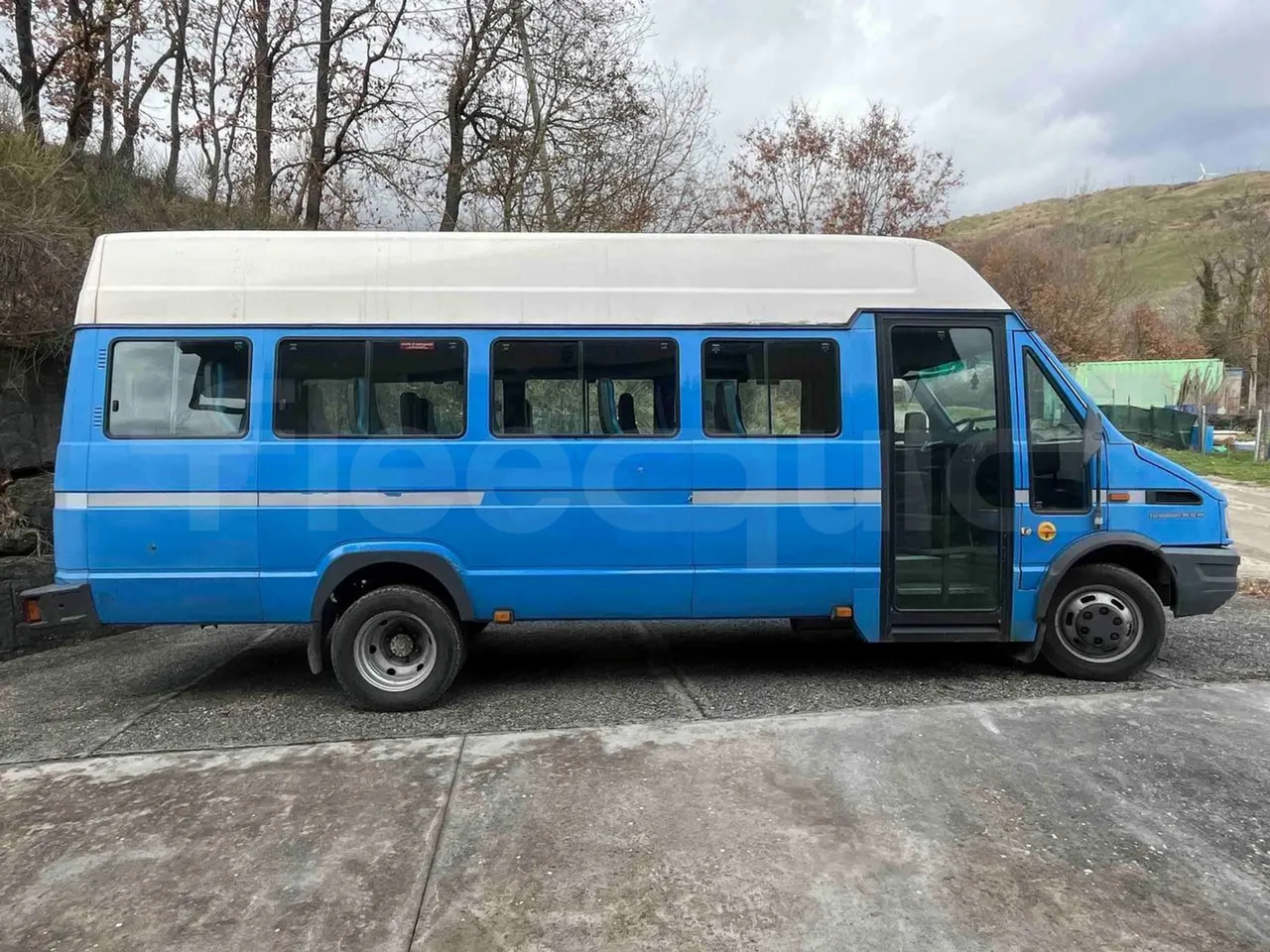 Iveco A45E12 A45E12 - Euro 2 - 90 kW - 6.860 mt - right side doors closed