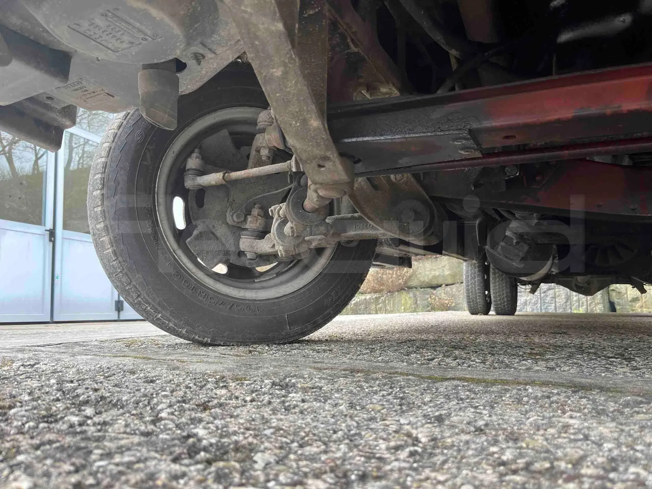 Iveco A45E12 A45E12 - Euro 2 - 90 kW - 6.860 mt - front axle right side