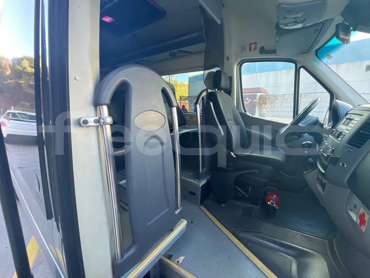 Mercedes-Benz Sprinter Noge - EUR6 - 140kW - 7.361m - handrails photo