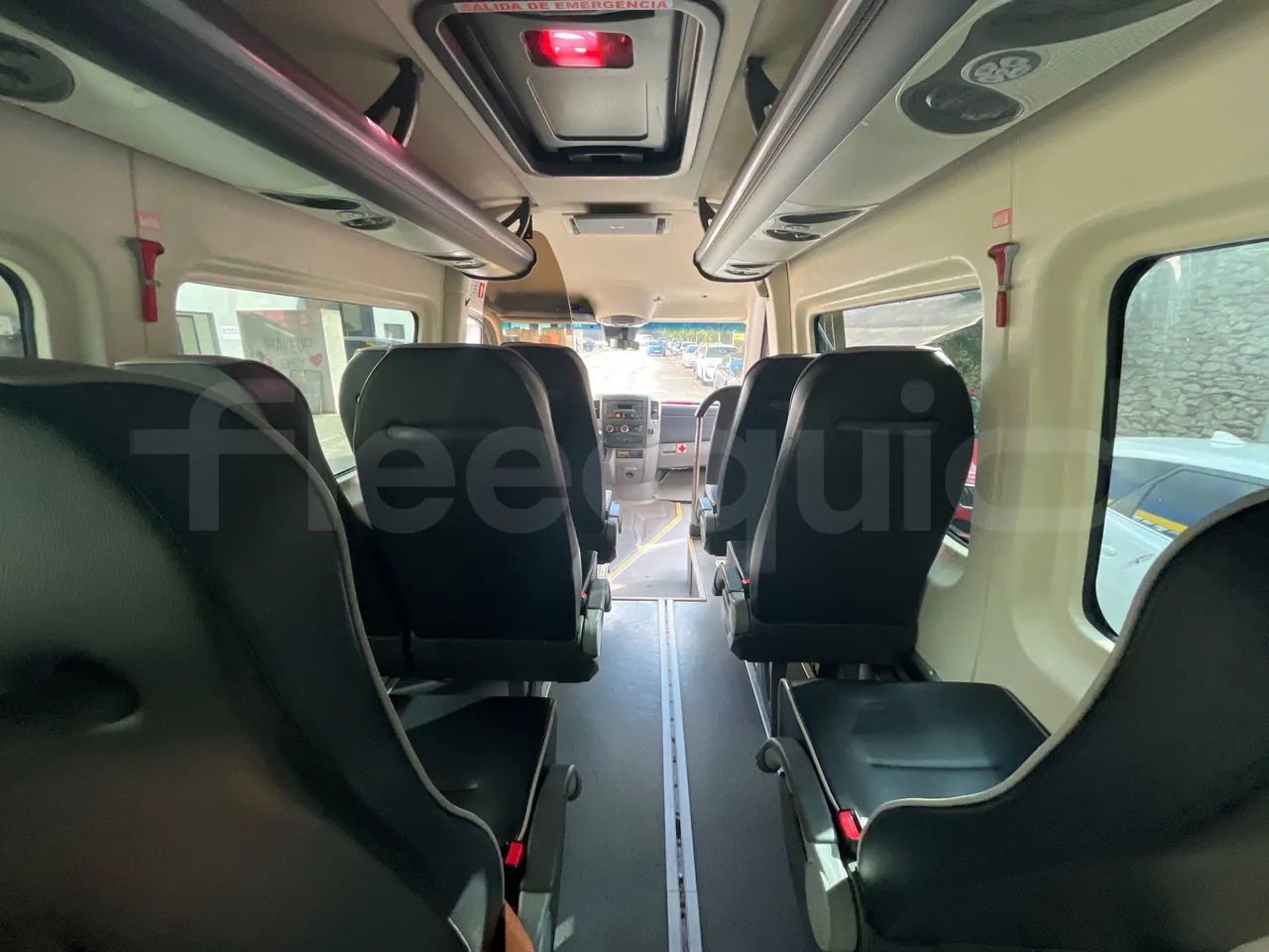 Mercedes-Benz Sprinter Noge - EUR6 - 140kW - 7.361m - forward view middle aisle