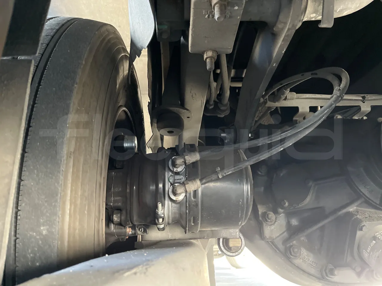 Irizar Scania - axle 2 caliper brakes left
