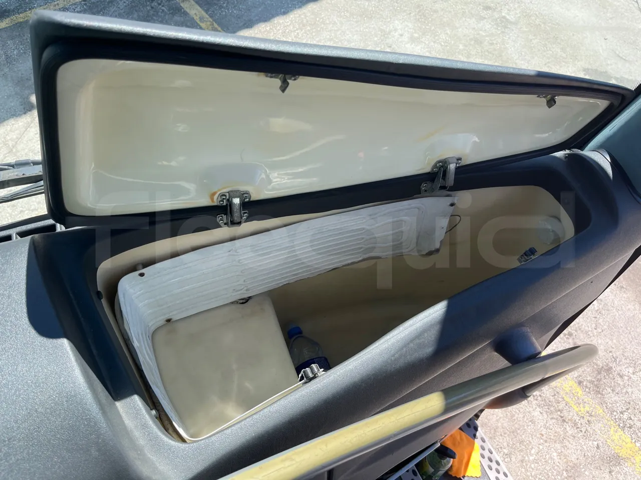 Irizar Scania - coffee machine accessories