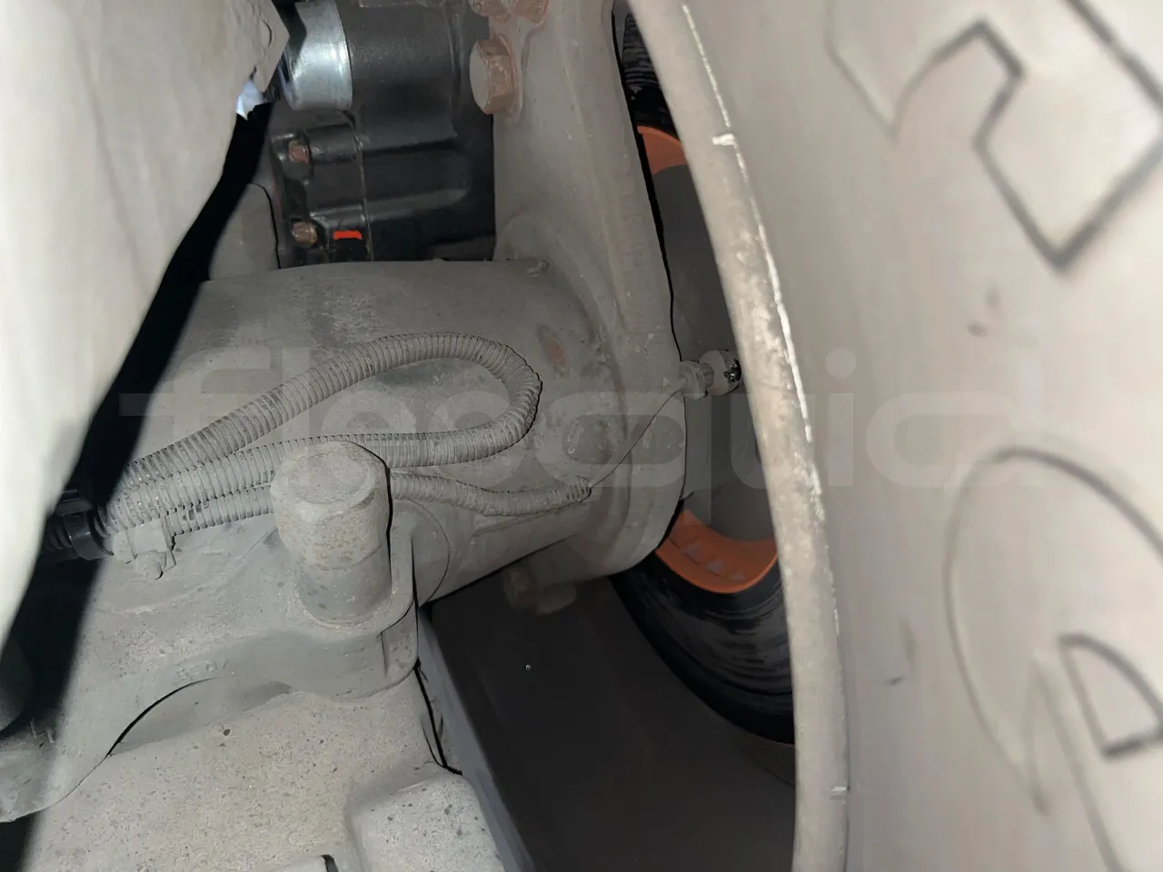 Irizar Scania - axle 2 discs left
