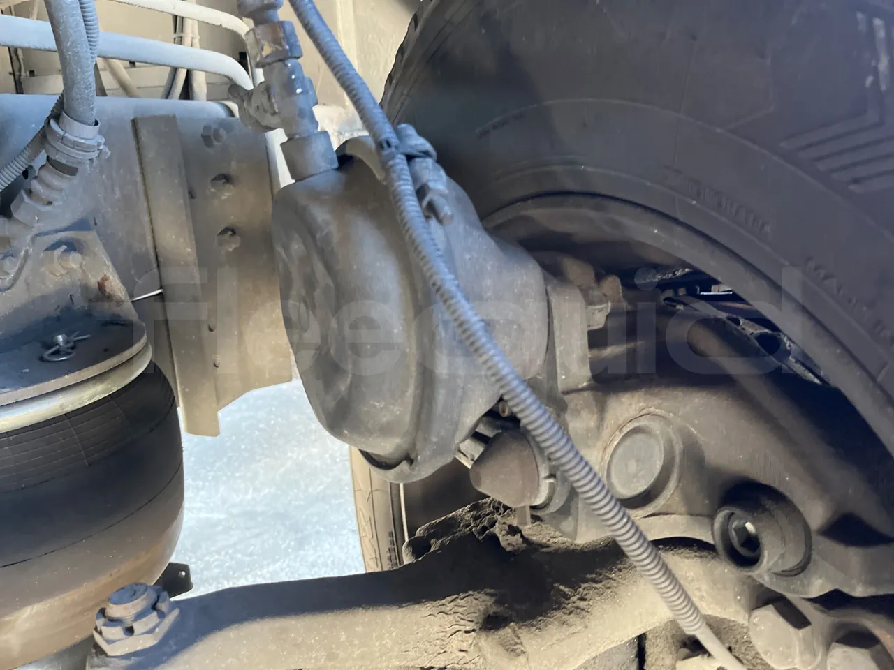 Irizar Scania - front brake calipers left