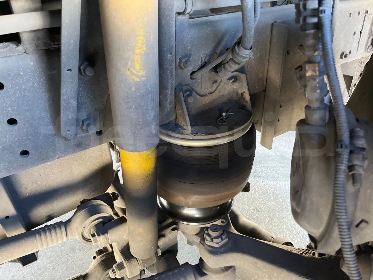 Irizar Scania - front shock absorbers left