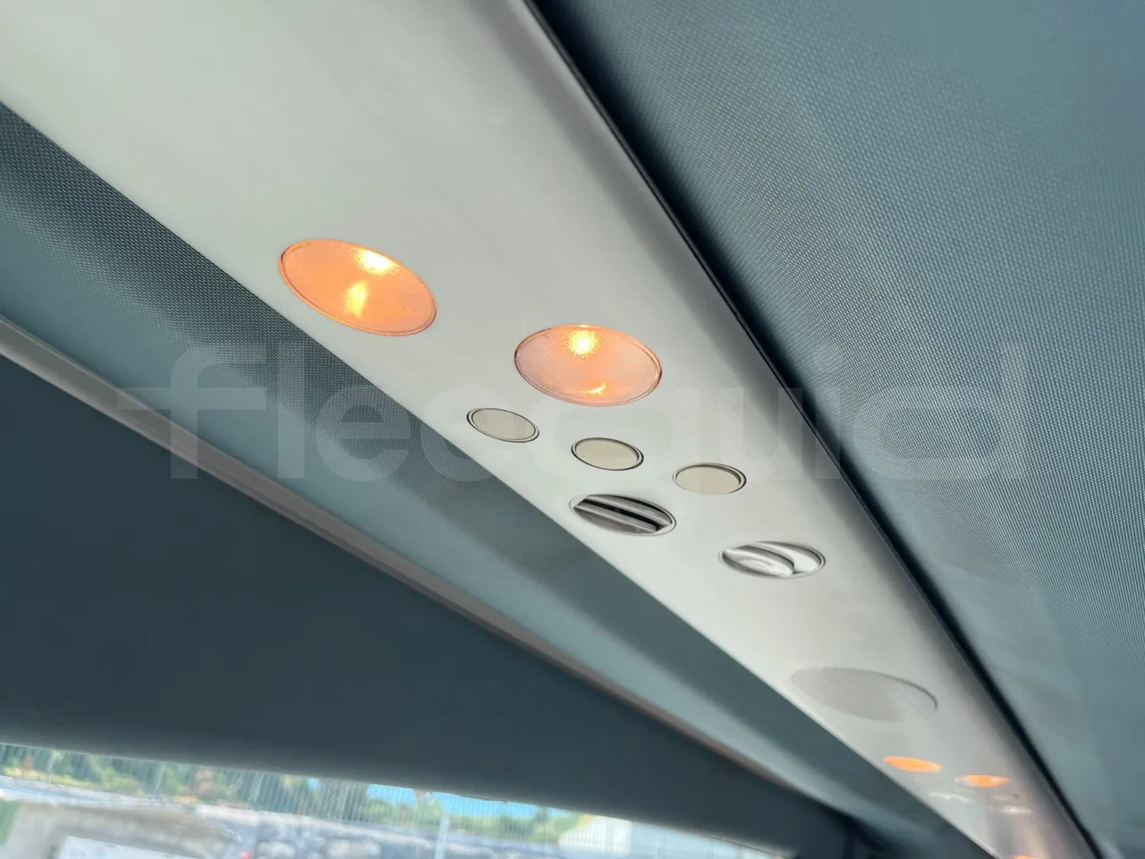 Irizar Scania - power outlets detail