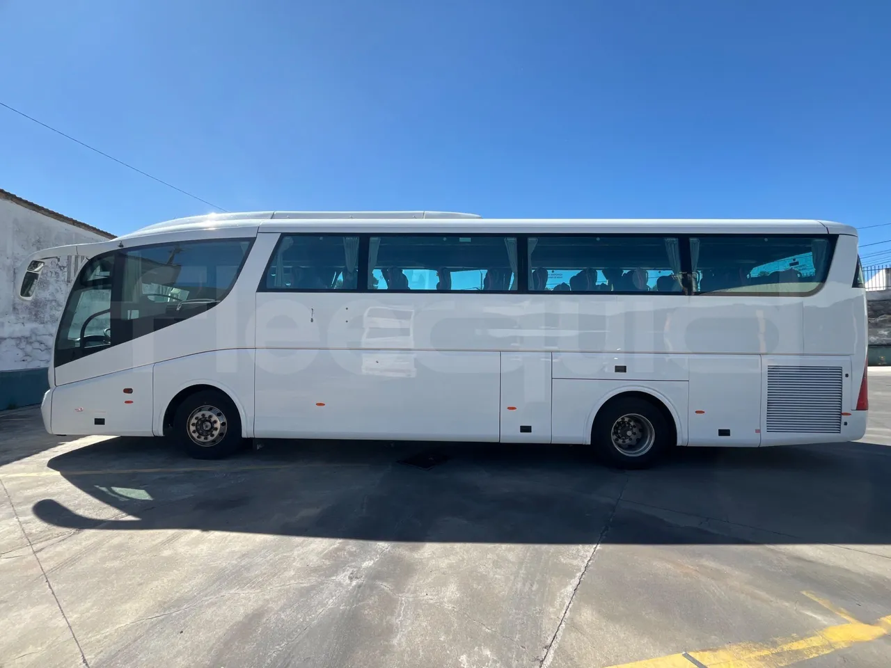 Irizar Scania - left side photo