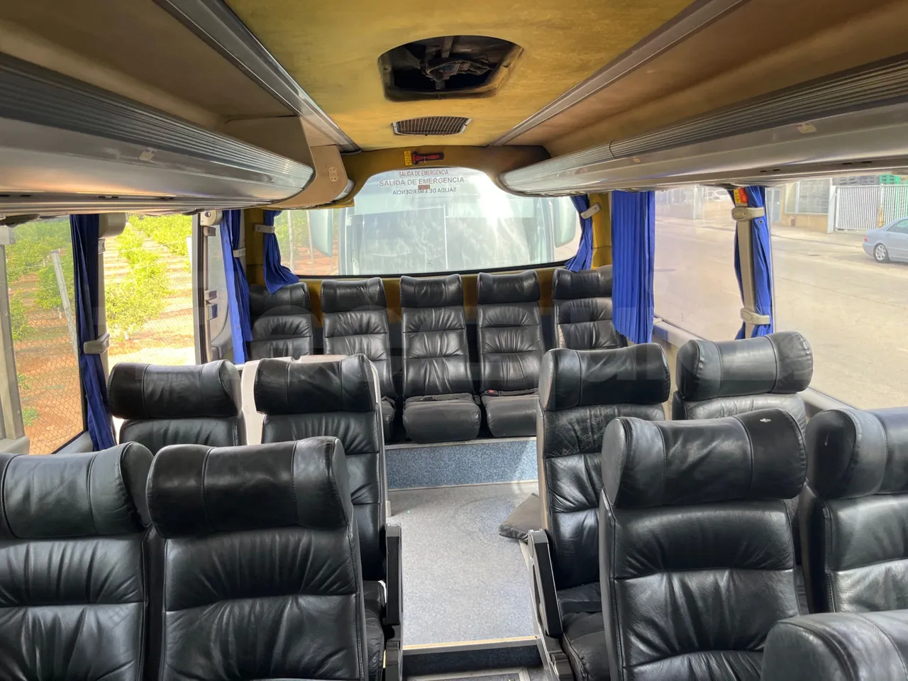 Man 12.220 HOCL ANDECAR VII.1/ Euro 4 - 176 Kw - 9,470 Mt - reverse view middle aisle