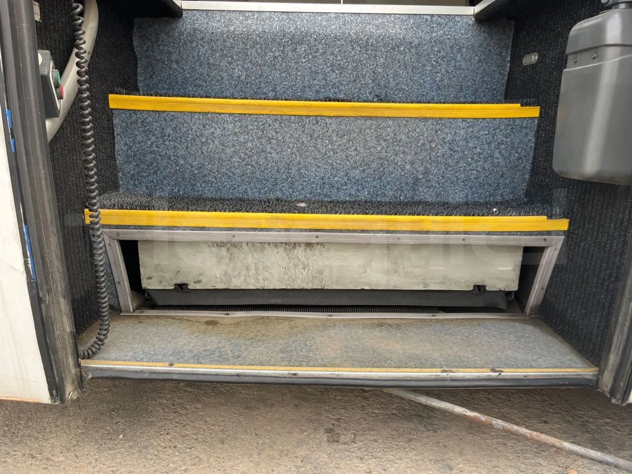 Man 12.220 HOCL ANDECAR VII.1/ Euro 4 - 176 Kw - 9,470 Mt - platform open photo