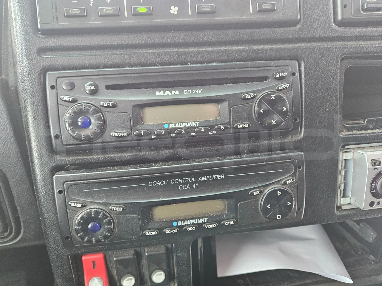 Man RH 483 RH 483 - EUR3-294kW - 12m - radio accessories photo