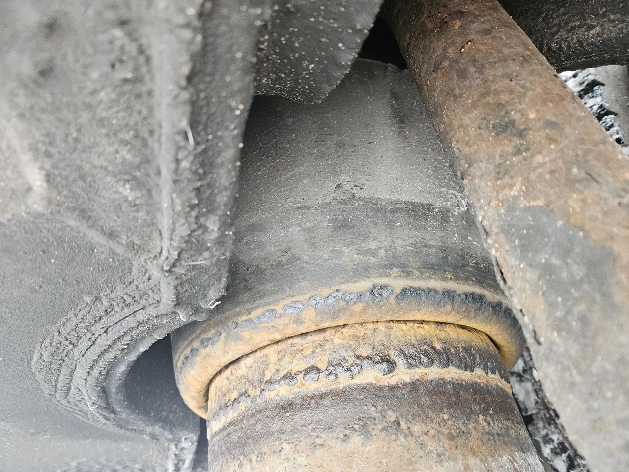 Man RH 483 RH 483 - EUR3-294kW - 12m - axel 2 air springs 1 left