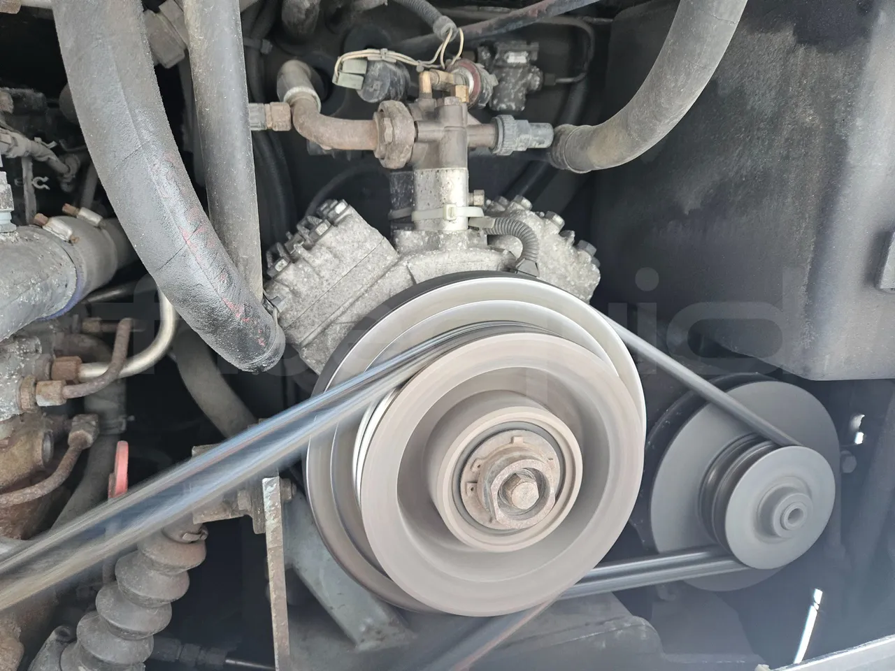 Man RH 483 RH 483 - EUR3-294kW - 12m - air conditioning compressor