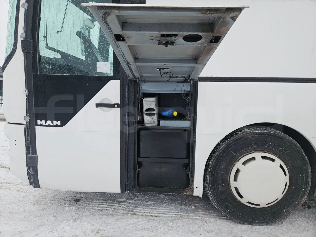 Man RH 483 RH 483 - EUR3-294kW - 12m - external compartments photo