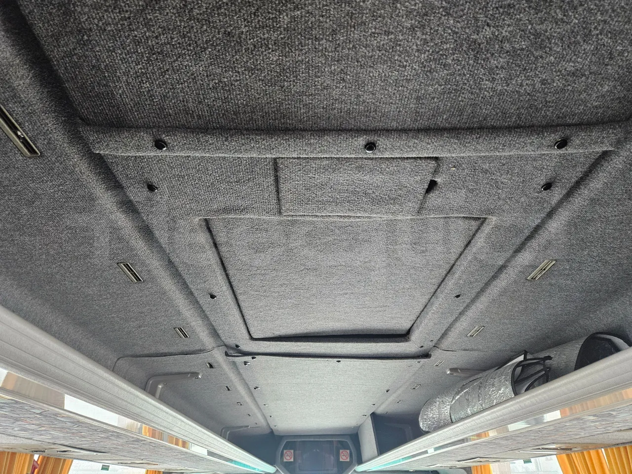 Man RH 483 RH 483 - EUR3-294kW - 12m - roof hatch 1