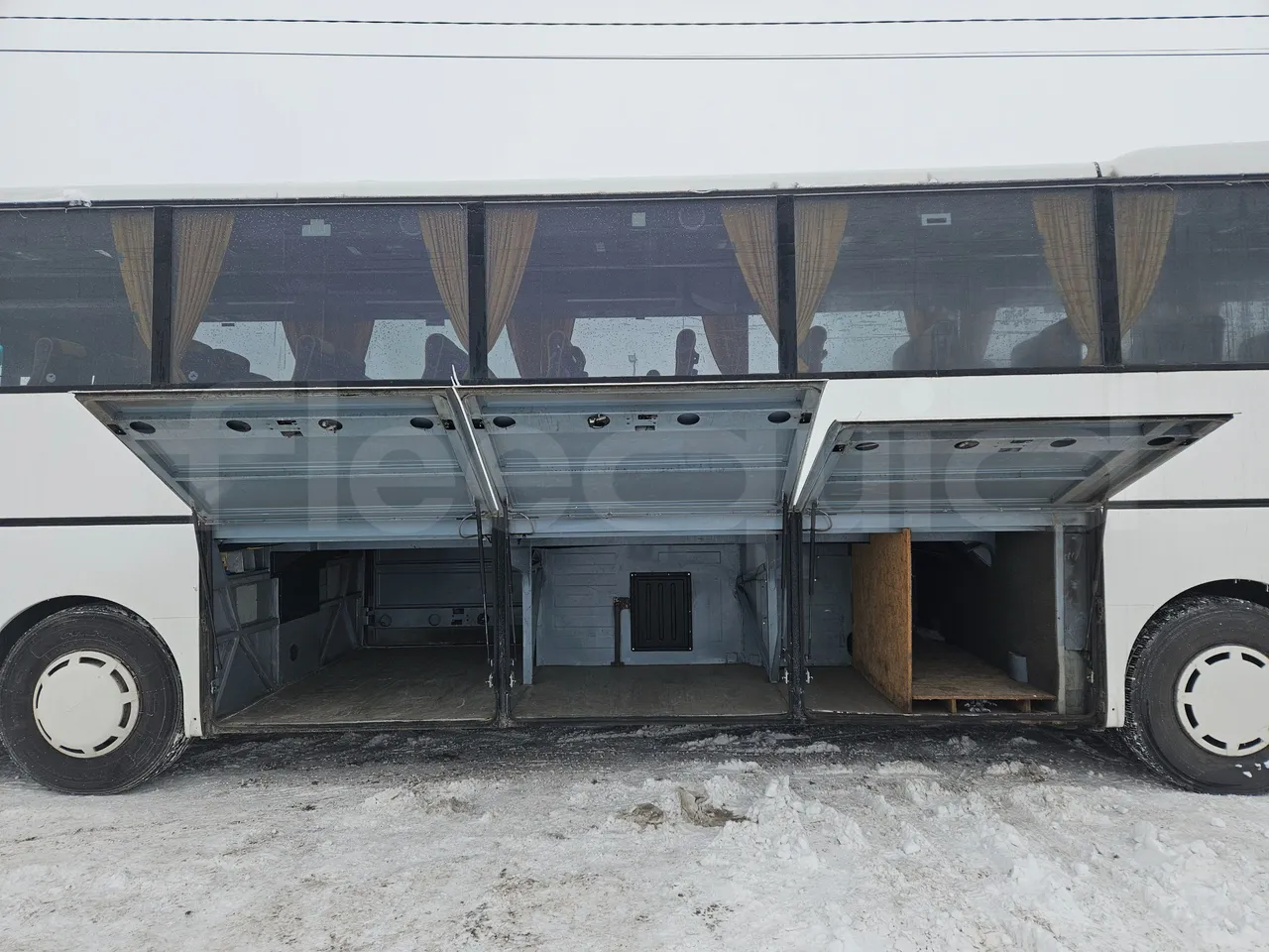 Man RH 483 RH 483 - EUR3-294kW - 12m - luggage rack photo