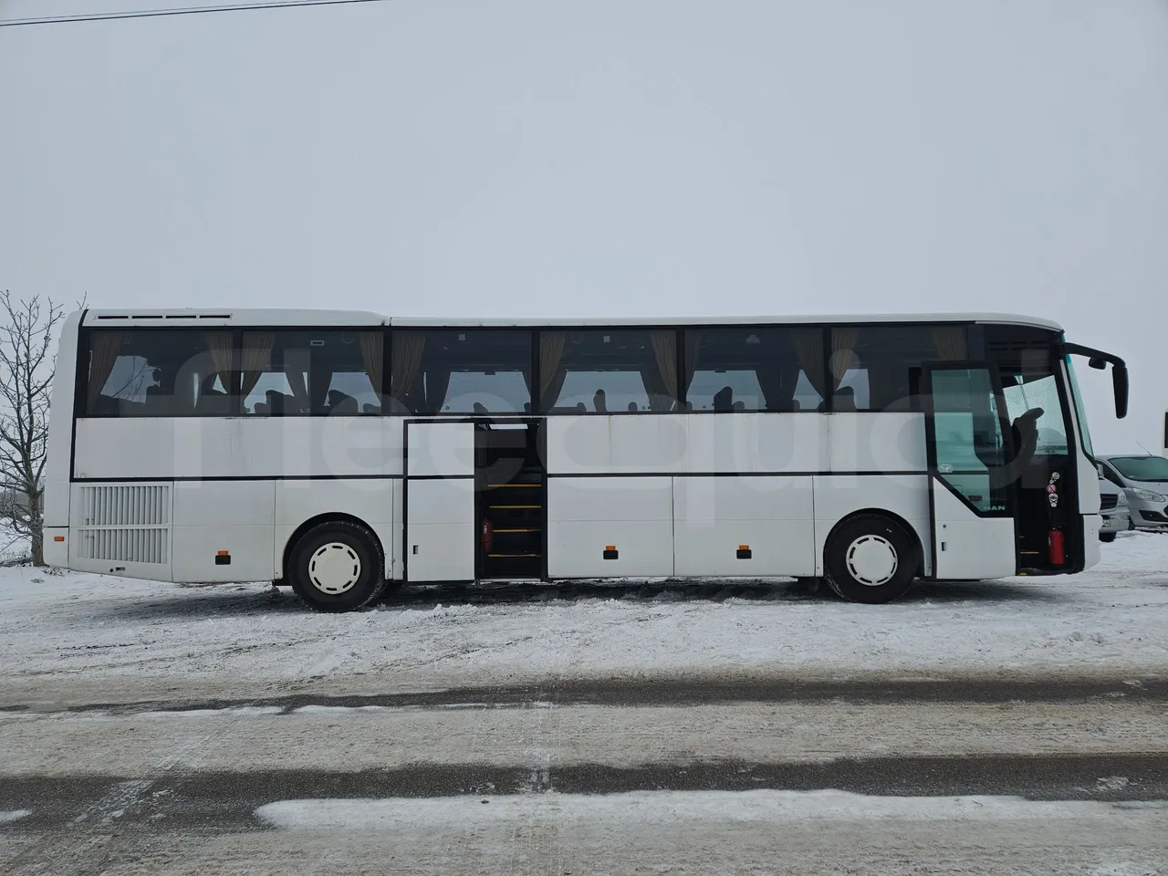 Man RH 483 RH 483 - EUR3-294kW - 12m - right side doors open