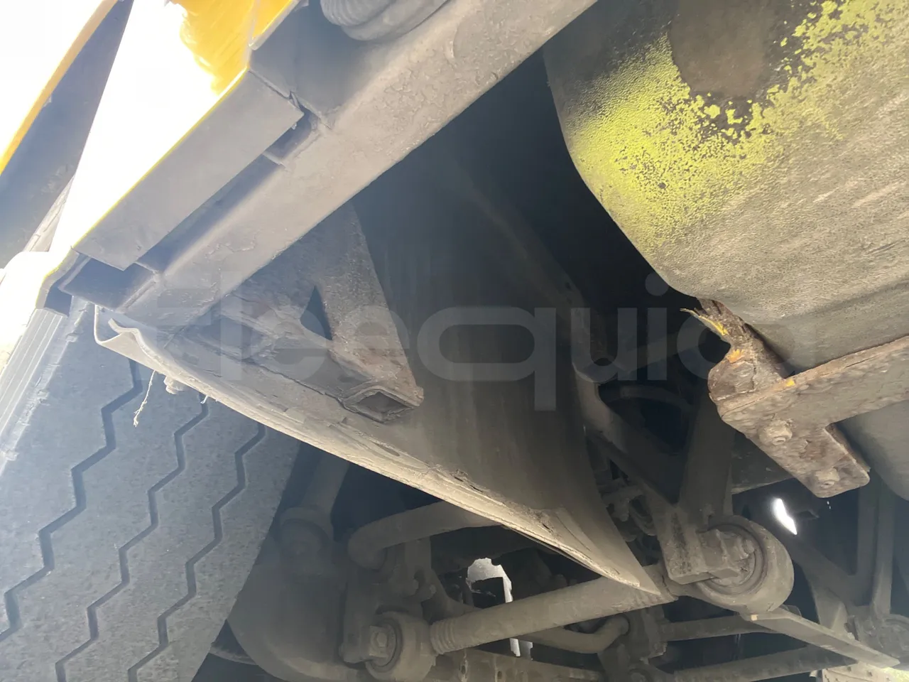 Volvo 9700-B8R B6SC 9700S - Euro 6 - 240 kW - 14.980 mt - axel 2 air springs 1 right