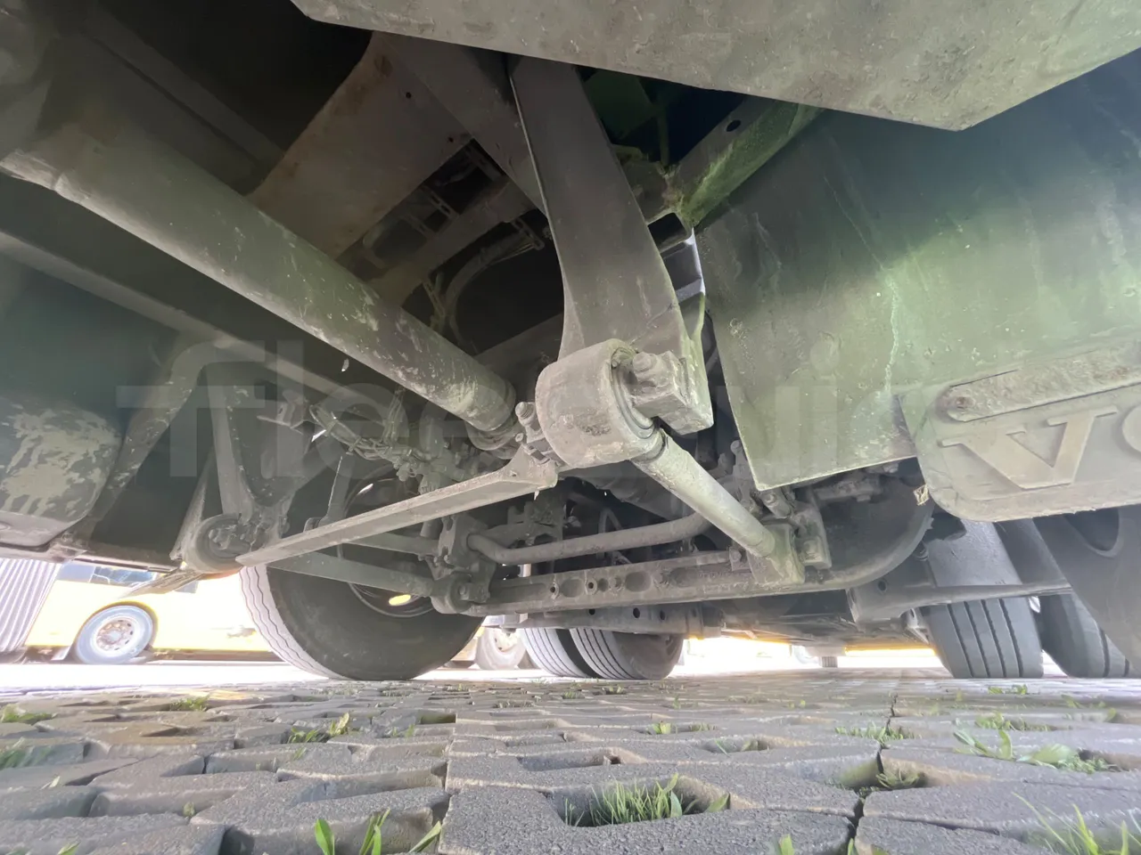 Volvo 9700-B8R B6SC 9700S - Euro 6 - 240 kW - 14.980 mt - driveshaft photo