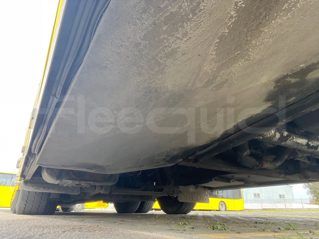 Volvo 9700-B8R B6SC 9700S - Euro 6 - 240 kW - 14.980 mt - axle 2 shock absorbers 1 left