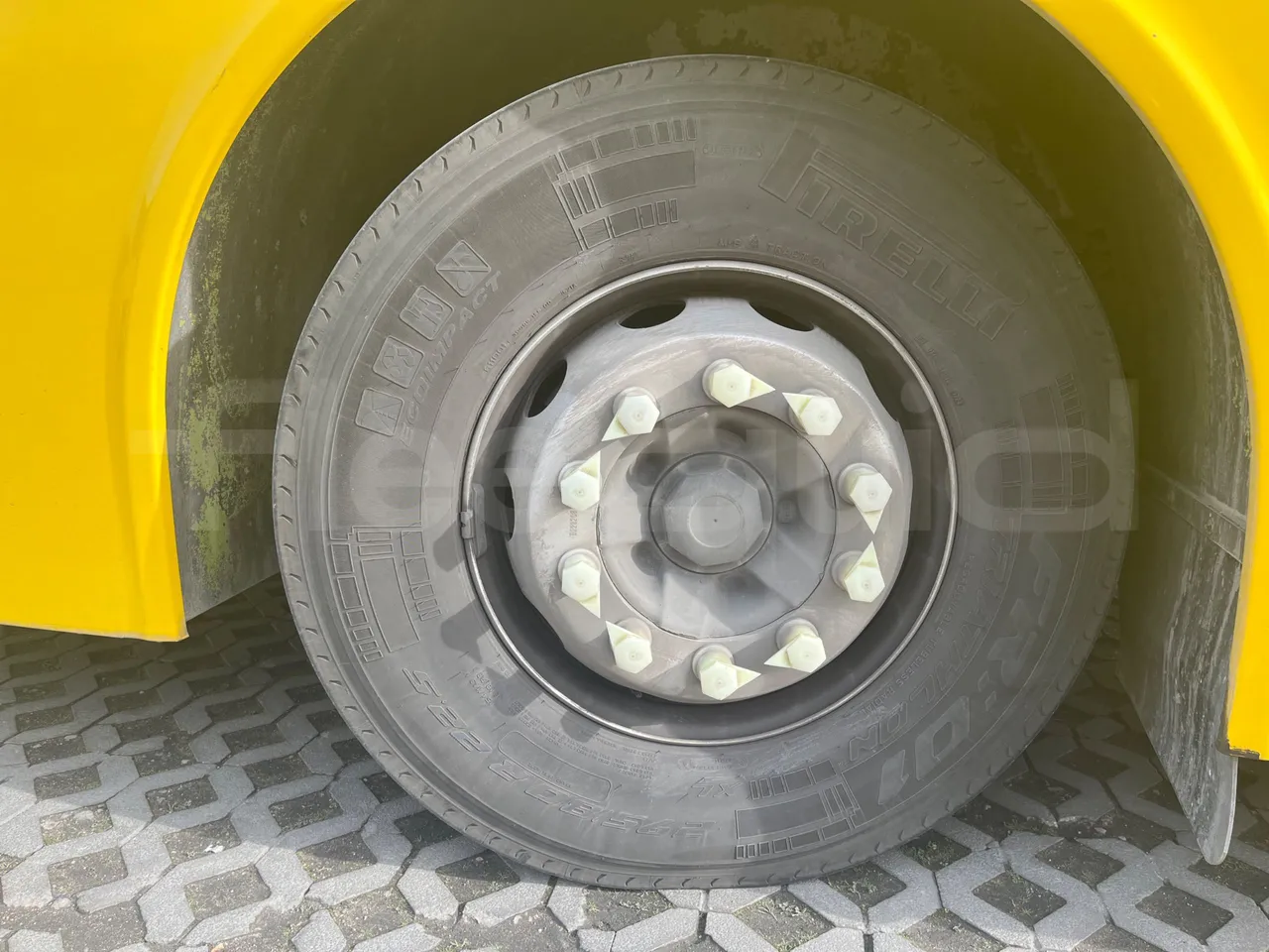 Volvo 9700-B8R B6SC 9700S - Euro 6 - 240 kW - 14.980 mt - spare wheel