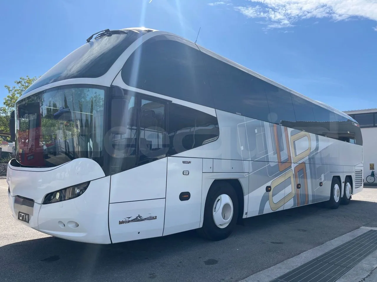 Neoplan Cityliner P15 - Euro6 - 338kW - 13mt - 3/4 front left