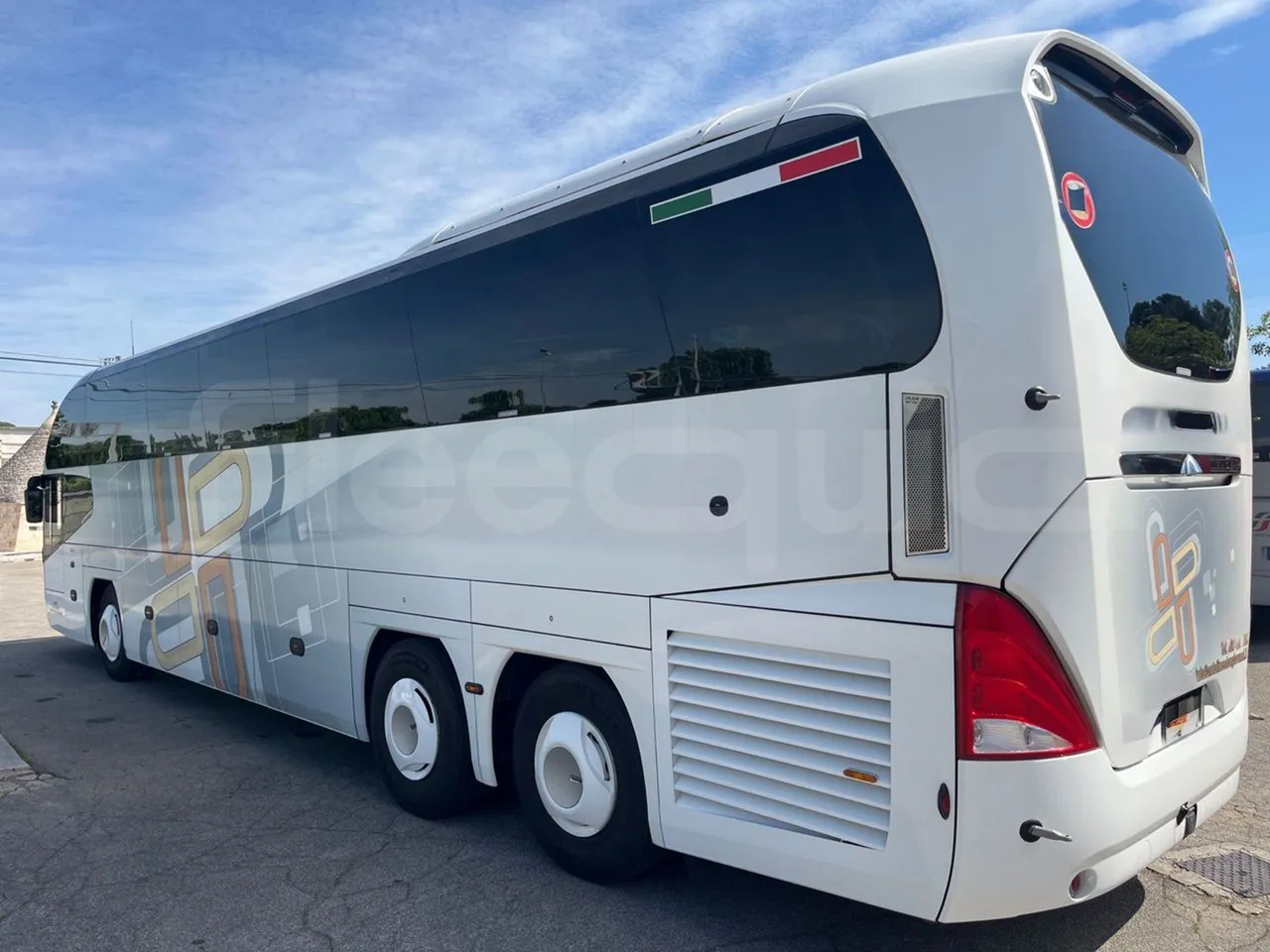 Neoplan Cityliner P15 - Euro6 - 338kW - 13mt - 3/4 left rear side