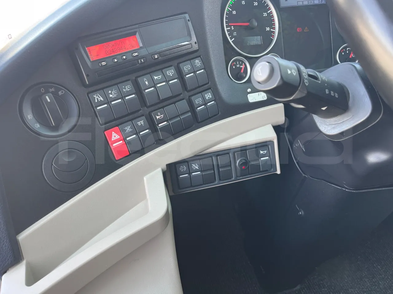 Neoplan Cityliner P15 - Euro6 - 338kW - 13mt - onboard devices 2