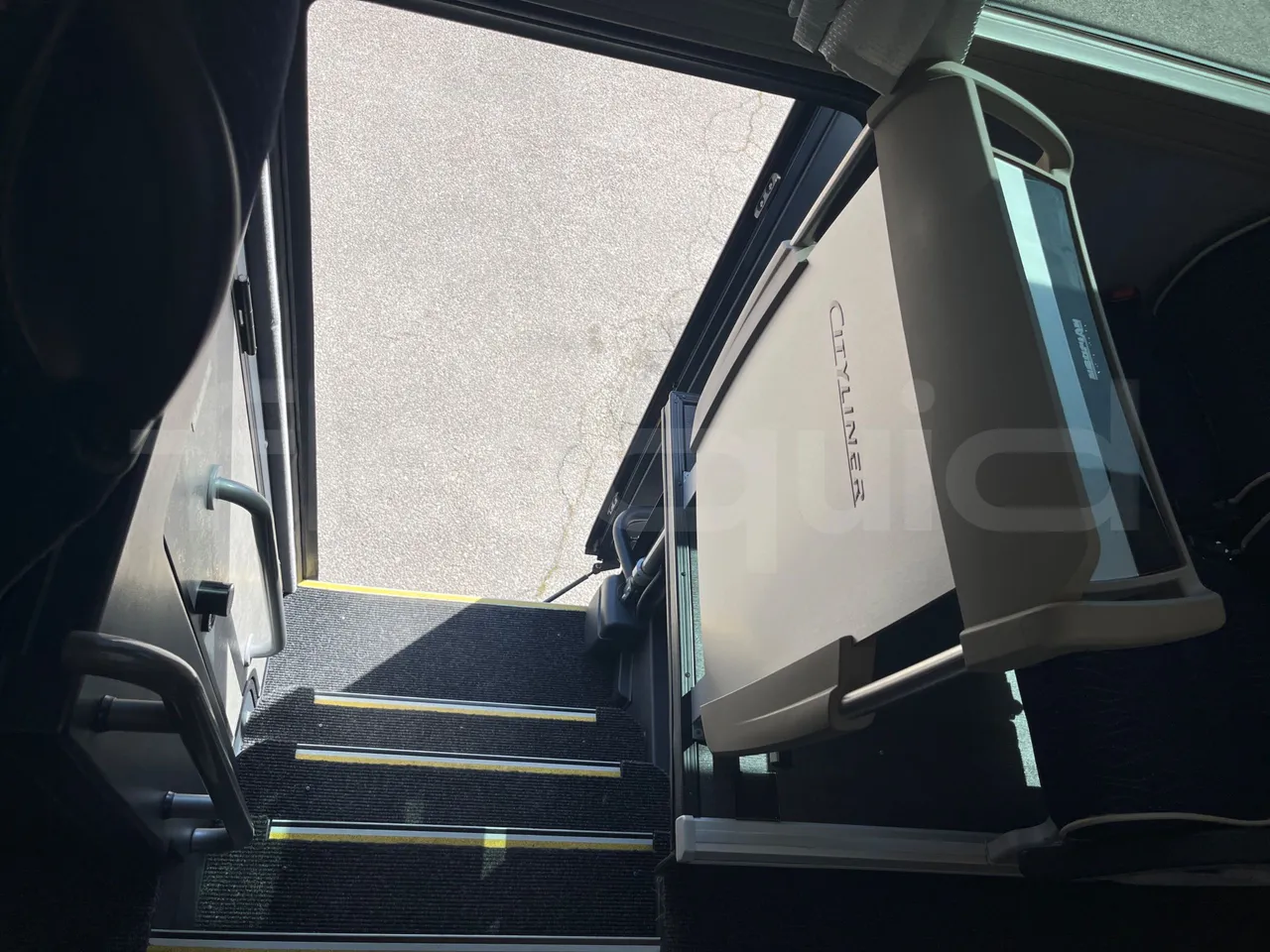 Neoplan Cityliner P15 - Euro6 - 338kW - 13mt - folding seat photo