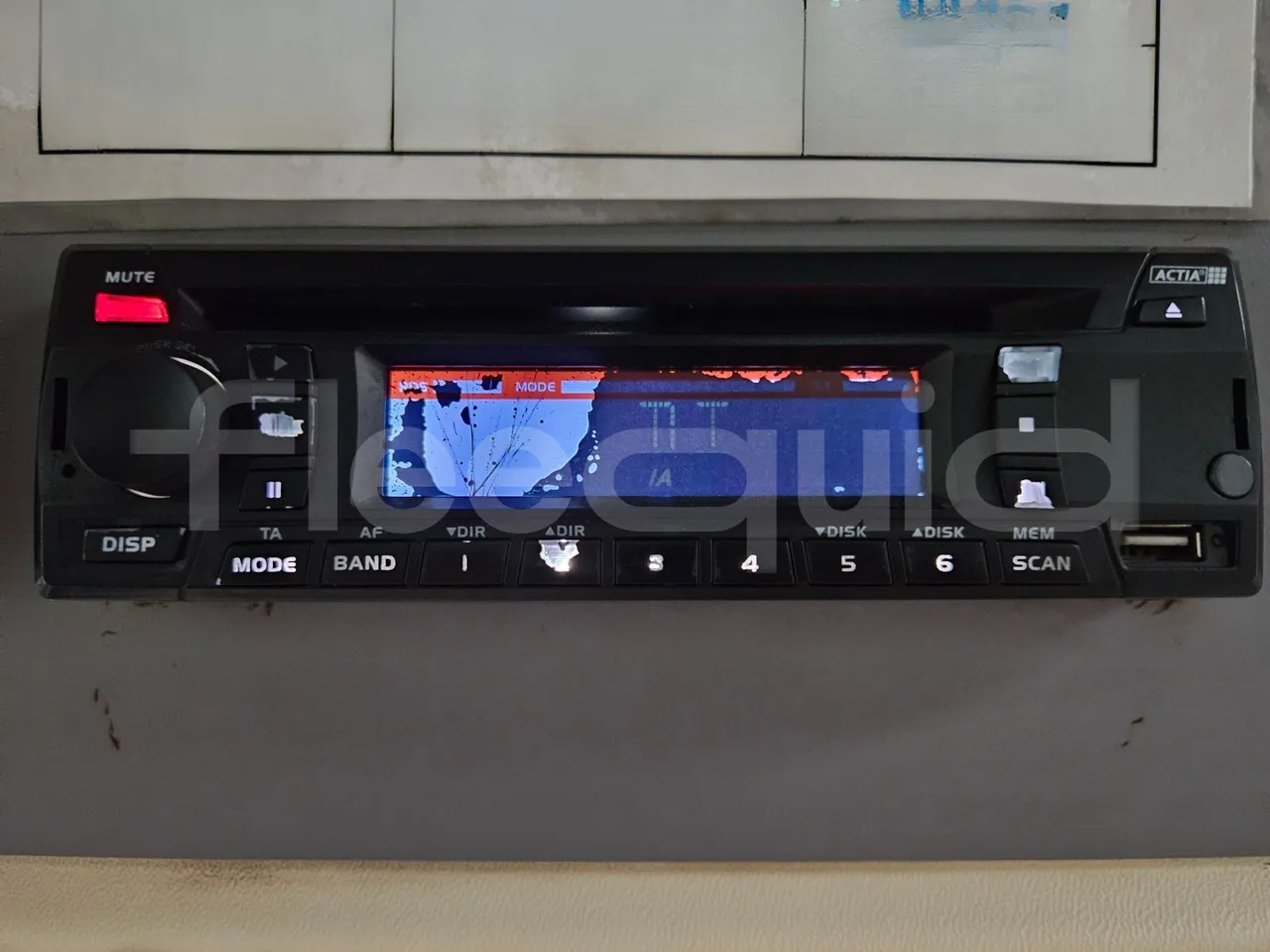 Heuliez GX327 C12T-EUR5-180kW - 12.040m - radio accessories photo