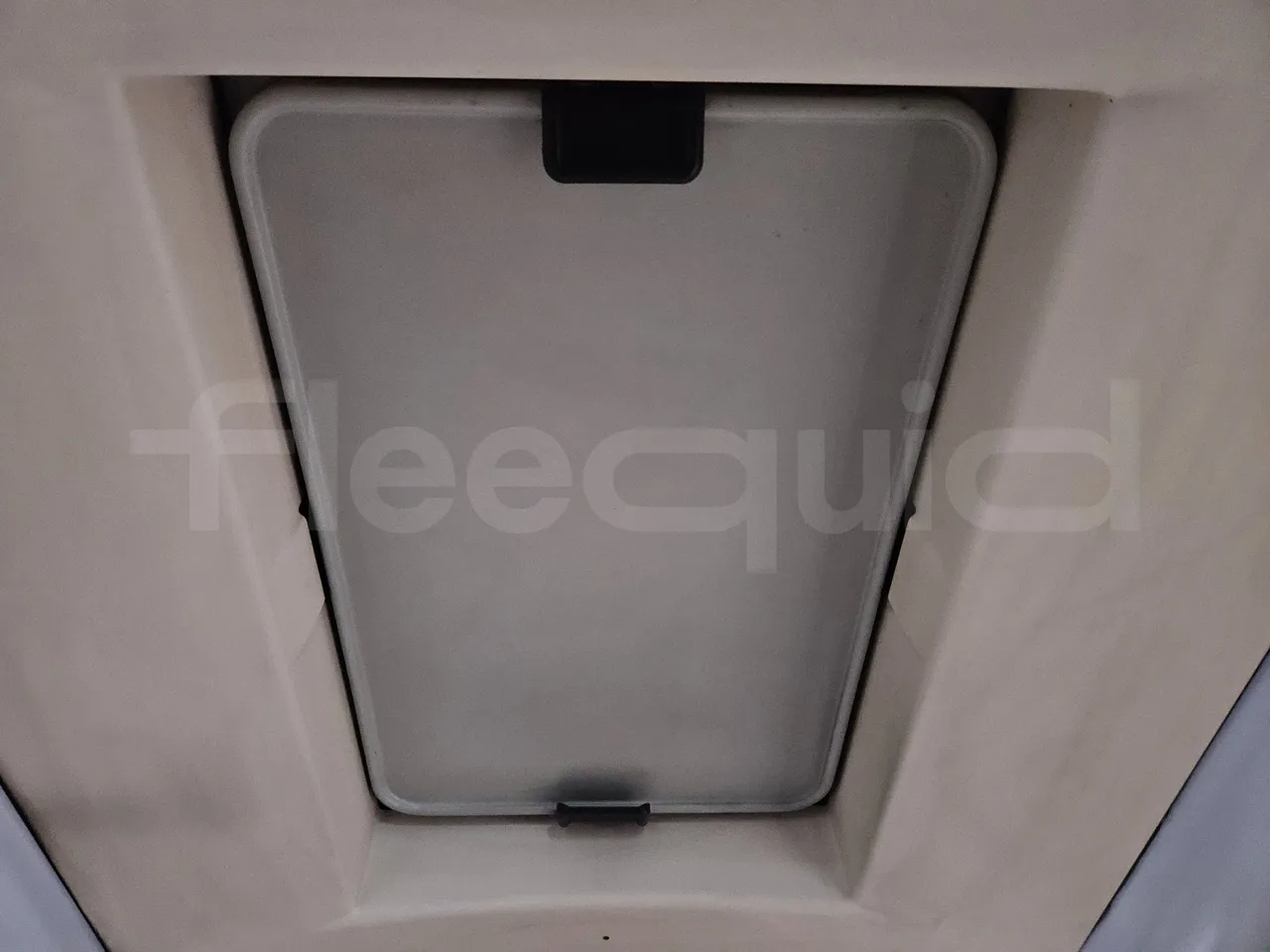 Heuliez GX327 C12T-EUR5-180kW - 12.040m - roof hatch 1