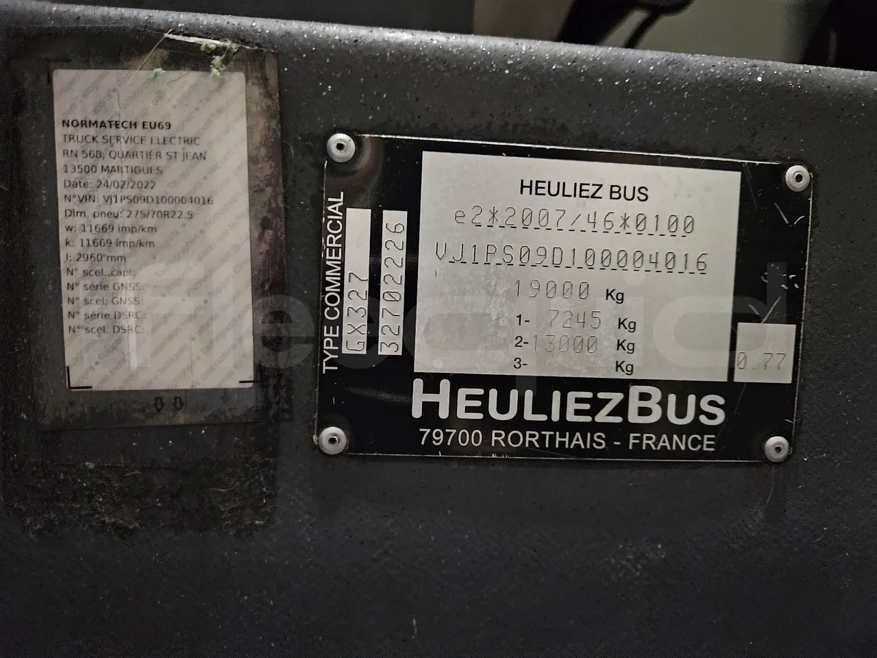 Heuliez GX327 C12T-EUR5-180kW - 12.040m - vehicle plate photo