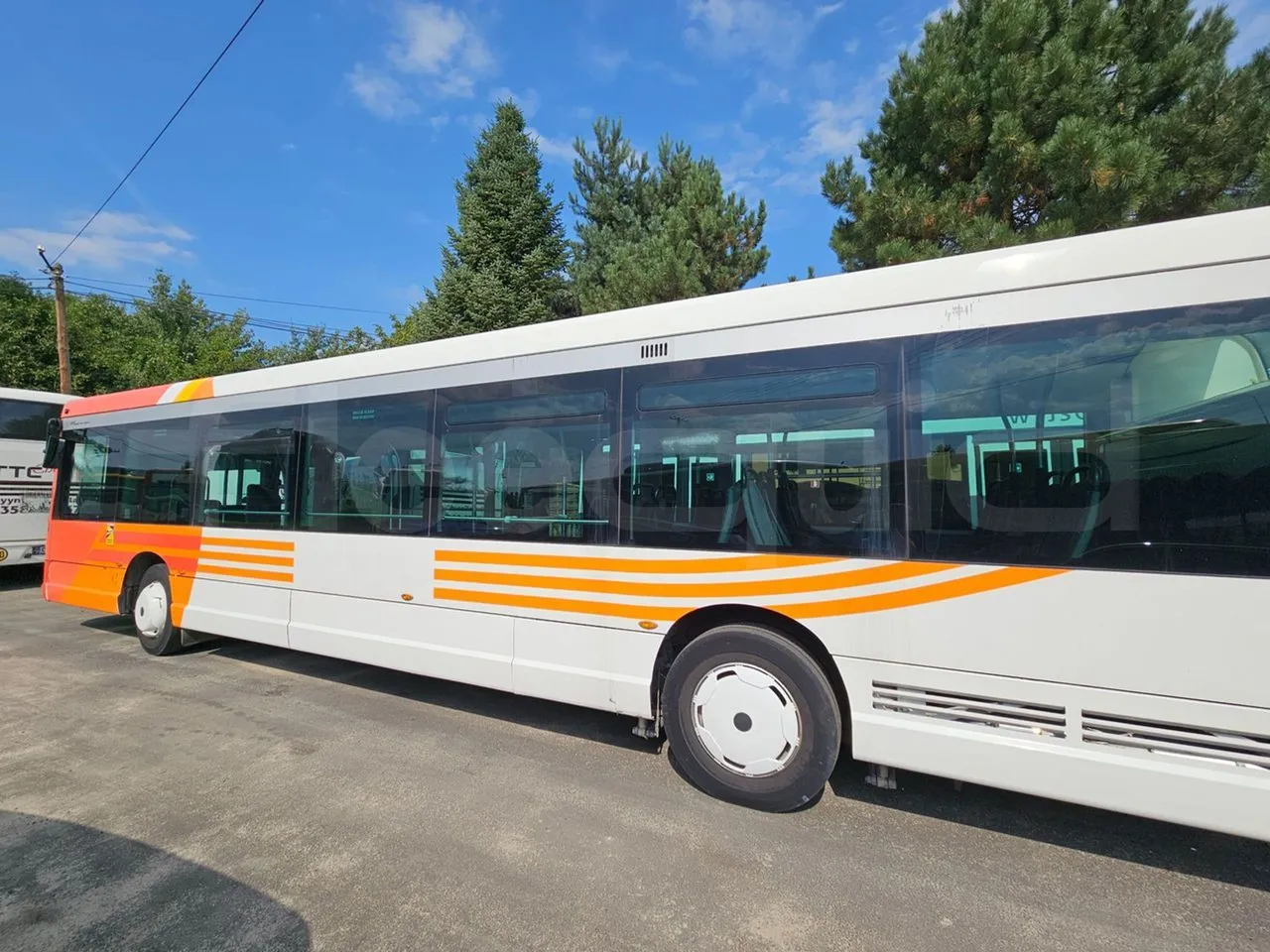 Heuliez GX327 C12T-EUR5-180kW - 12.040m - left side photo
