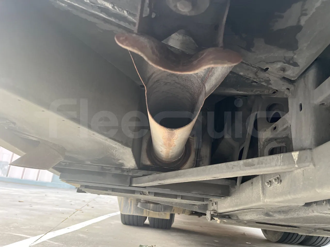 Mercedes-Benz Tourismo 632 01 - Euro6 - 315kW - 12.140mt - exhaust photo